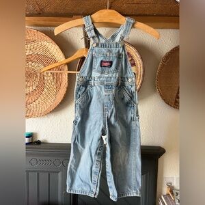 Vintage Y2K ‘01 Old Navy Toddler Size 2T Carpenter Style Denim Bib Overalls